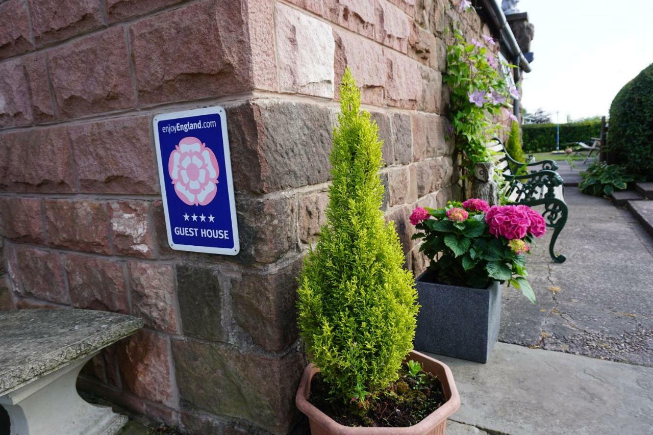 Chapel Croft Guest House Biddulph  Екстериор снимка