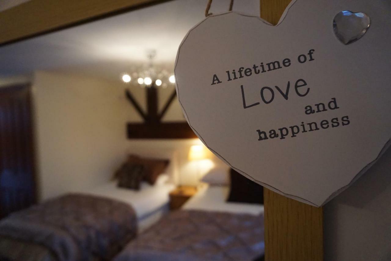 Chapel Croft Guest House Biddulph  Екстериор снимка